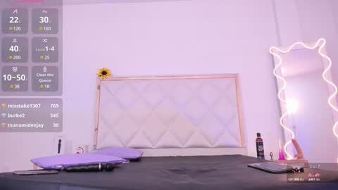 Snapshot of aron_tay chatting on 27, 12, 2024 your aron online show from 27, 12, 2024