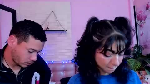 aronandmoli online show from 6, 6, 2026