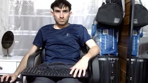 Aron G Franco online show from 1, 10, 2025