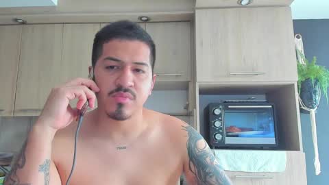 ARON  Independent model  online show from 24, 9, 2025