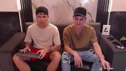 Aroon   online show from 28, 3, 2026