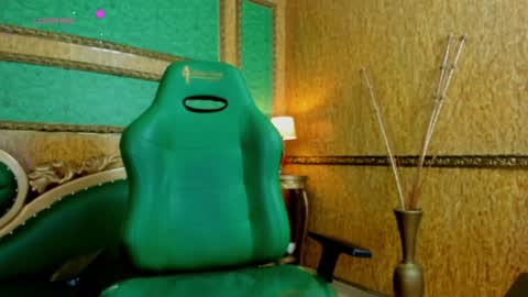    online show from 14, 1, 2025