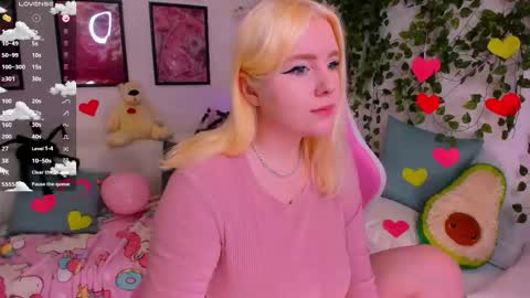 art_lovee_ online show from 15, 2, 2026