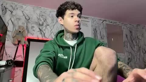   online show from 27, 1, 2025