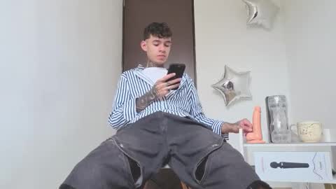   online show from 10, 9, 2025