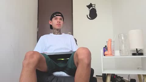   online show from 13, 11, 2025