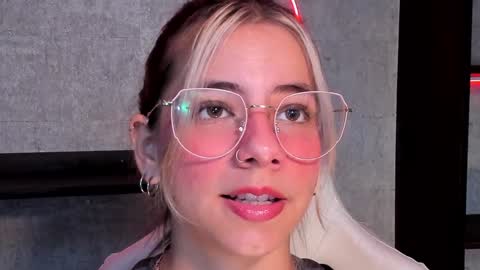 artemisablake online show from 17, 1, 2025