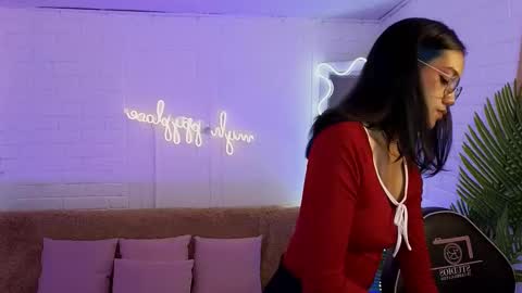 artemiss_tay online show from 19, 9, 2025