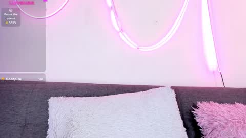 Snapshot of artmiajoy chatting on 9, 1, 2025 MIA OF artmiajoy online show from 9, 1, 2025