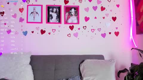 Snapshot of artmiajoy chatting on 5, 3, 2025 MIA OF artmiajoy online show from 5, 3, 2025