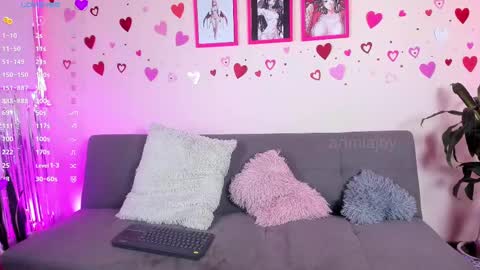 Snapshot of artmiajoy chatting on 8, 3, 2025 MIA OF artmiajoy online show from 8, 3, 2025