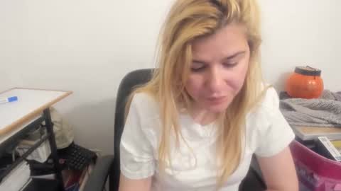 MIA online show from 28, 5, 2026
