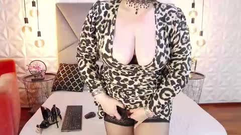 Aryana online show from 4, 3, 2026