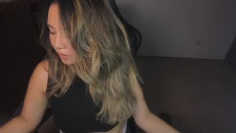 ash_smith1 online show from 11, 4, 2026