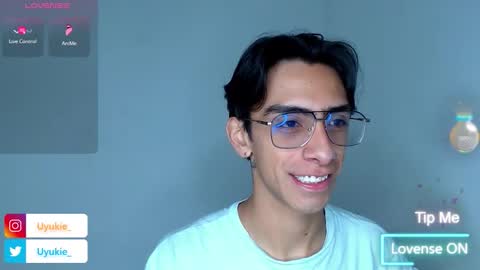 Ash online show from 3, 12, 2025