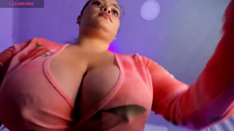 ashanty_vera01 online show from 4, 10, 2025