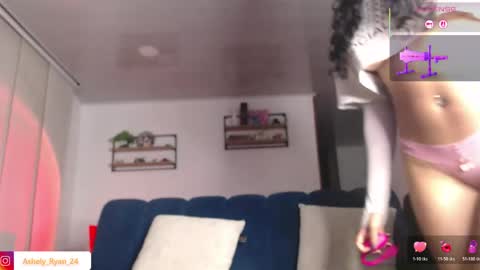 Ashley And Ryan  online show from 16, 4, 2026