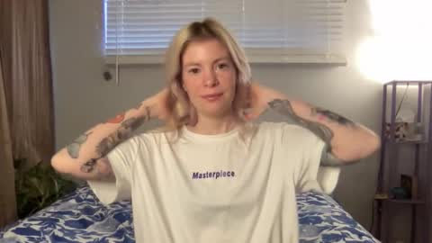 Ashlee online show from 18, 2, 2026