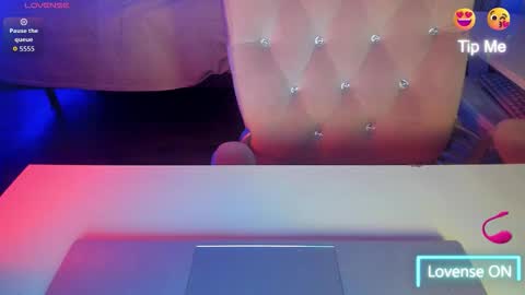 Ashley online show from 12, 1, 2026