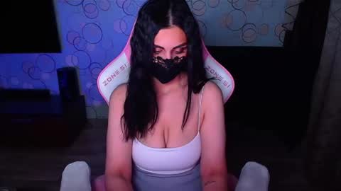   Yasmina   online show from 1, 12, 2025