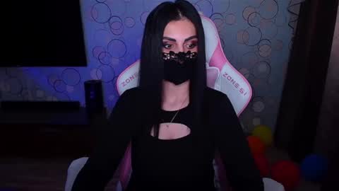   Yasmina   online show from 7, 4, 2026