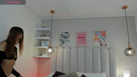 Ashley online show from 17, 9, 2025