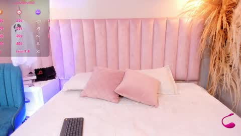 Ashley online show from 25, 10, 2025