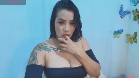 ashley_joyx_ online show from 20, 5, 2026