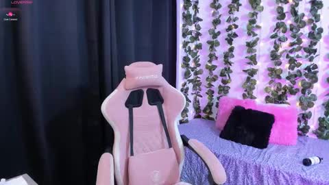 ashley online show from 5, 10, 2025