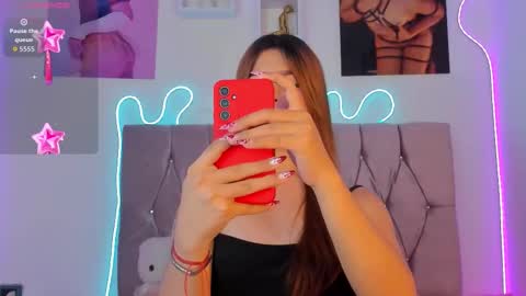 Snapshot of ashley_piinkk chatting on 4, 11, 2025 Ashley online show from 4, 11, 2025