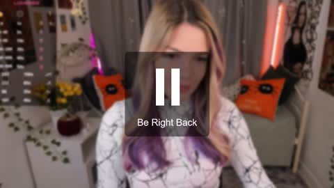 Snapshot of ashley_swan chatting on 30, 10, 2025 Ashley next stream on Sunday online show from 30, 10, 2025