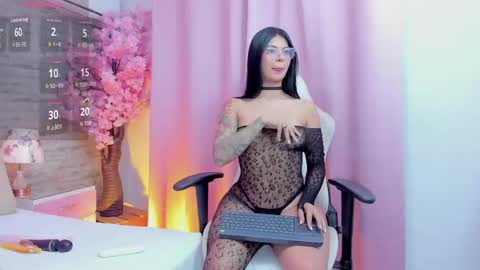 ashleynelsonn online show from 6, 6, 2026