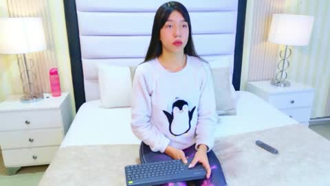 Snapshot of ashleyroberh chatting on 27, 5, 2026 AshleyRoberh online show from 27, 5, 2026
