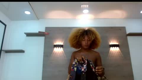 ashleysofiathenison online show from 4, 7, 2026