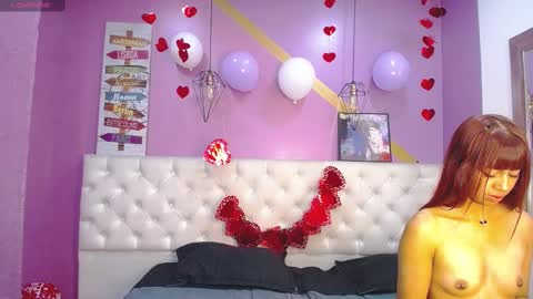 AshleyThompsonn online show from 3, 3, 2025