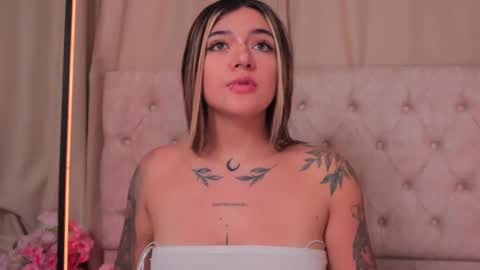 Ashley Lauren online show from 13, 2, 2025