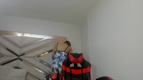 Snapshot of ashleyvanesars chatting on 3, 10, 2025 ashleyvanesars online show from 3, 10, 2025