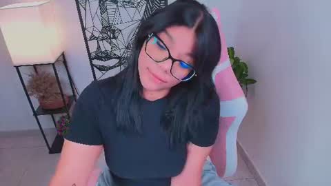 Ashleyy18   online show from 12, 7, 2026