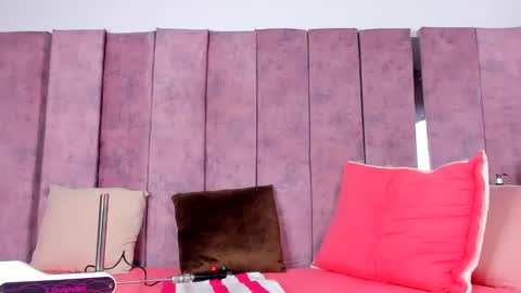 Ashlie online show from 16, 1, 2025