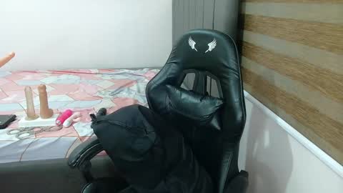 ashly online show from 18, 2, 2025