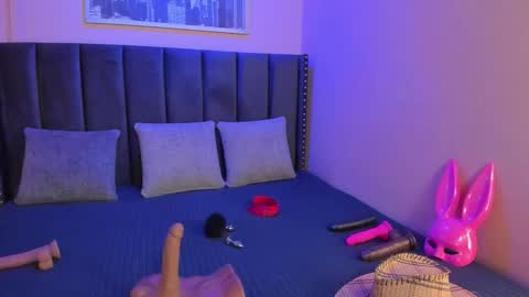 ashlye_miller_ online show from 19, 10, 2025