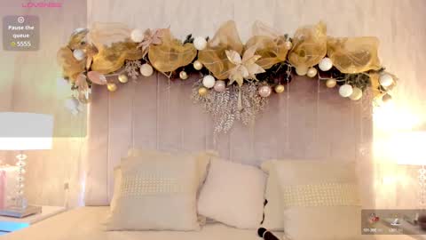 Paula Baleta  online show from 29, 12, 2024