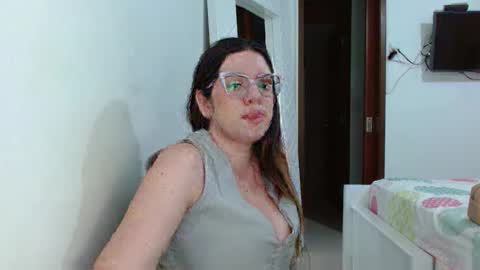 AshlyMoon online show from 15, 5, 2026