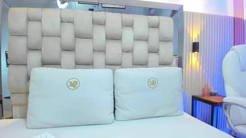 ashlyn online show from 10, 2, 2025