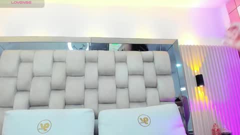 ashlyn online show from 23, 2, 2025