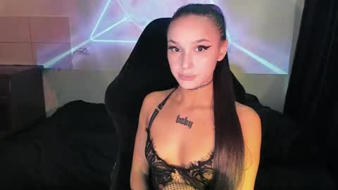 Mila online show from 4, 6, 2026
