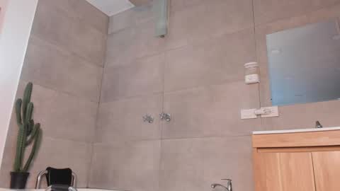 PAO   online show from 31, 1, 2025