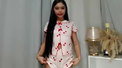 Snapshot of asian_alitacumgirlxxx chatting on 13, 5, 2026 asian_alitacumgirlxxx online show from 13, 5, 2026
