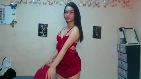 Snapshot of asian_glamm chatting on 11, 1, 2025 ANITA online show from 11, 1, 2025
