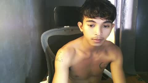 Snapshot of asian_hunk_moreno chatting on 6, 7, 2026 Yuri online show from 6, 7, 2026